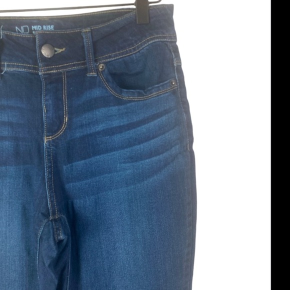 NO BOUNDARIES dk blue mid rise skinny // 13 - Picture 7 of 7